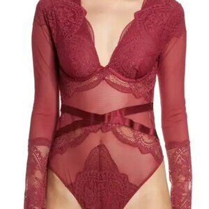 Hunkemoller Lace Body suit Long sleeve Lana Rebecca Mir Burgundy Red Size L